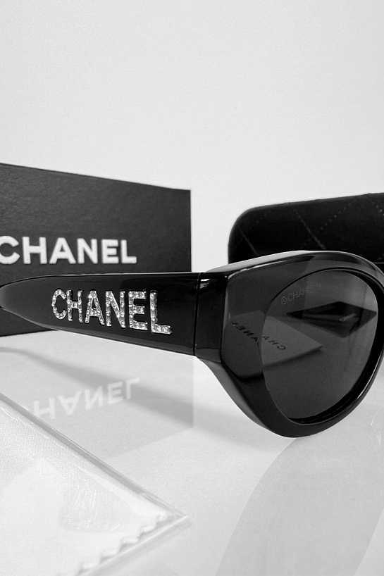 Женские солнцезащитные очки Chanel