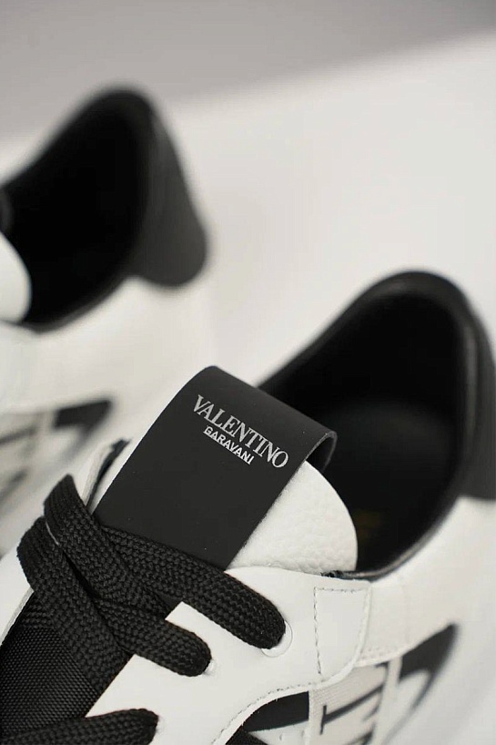 Кожаные кроссовки Valentino VL7N low-top - White / Black