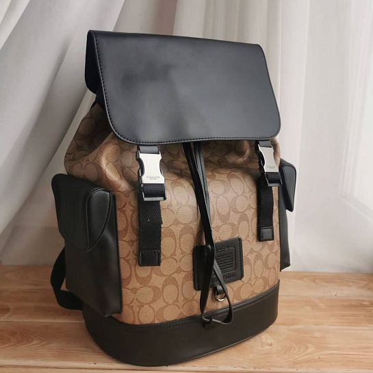Кожаный рюкзак Coach Rivington 40x30 см