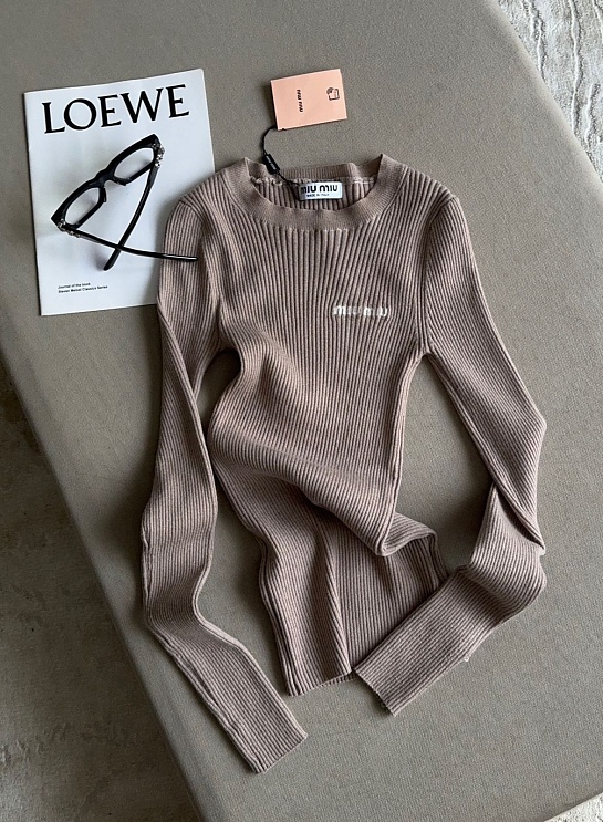 Женская бежевая кофта MIU MIU