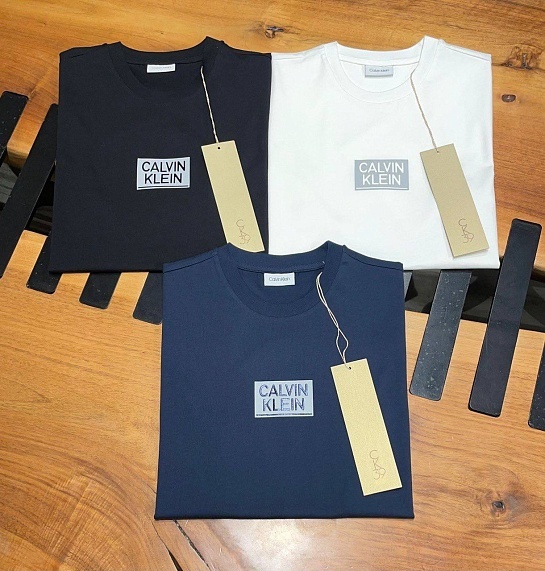 Мужская чёрная футболка Calvin Klein Gloss Stencil Logo