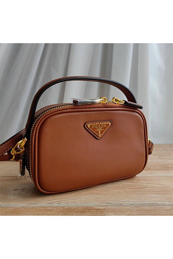 Кожаная сумка Prada Odette Mini Cognac 20x13 см   