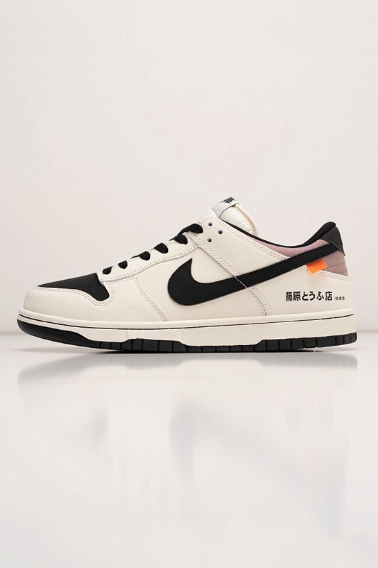Кроссовки Nike Dunk x Initial D Toyota AE86