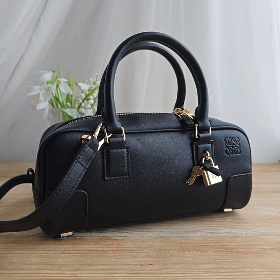 Кожаная сумка Loewe Amazona 24.5x13 см