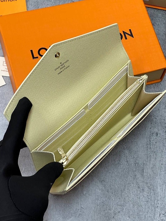 Кожаный кошелек Louis Vuitton Sarah Premium 19x10.5x2.5 см