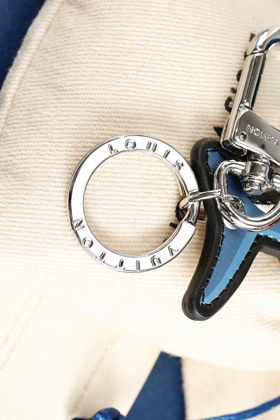 Брелок Louis Vuitton Aquatics