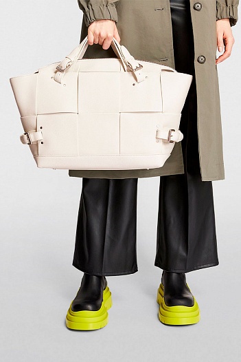Кожаная сумка Bottega Veneta Arco Tool Tote 39x24 см   
