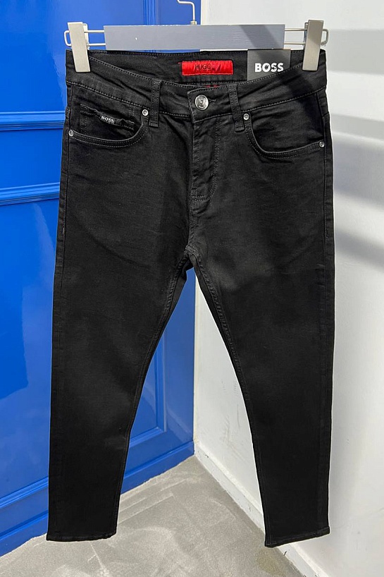 Мужские чёрные джинсы Hugo Boss