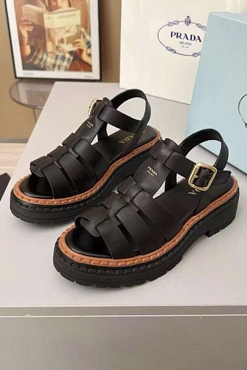 Женские кожаные сандалии на платформе Prada Fisherman   