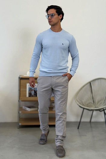 Мужские брюки Hugo Boss светло-серого цвета   