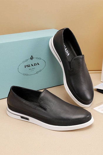 Мужские кожаные слипоны Prada Saint Tropez - Black / White   