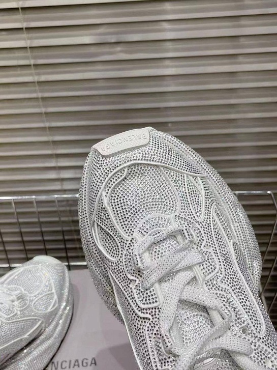 Женские кроссовки Balenciaga 3XL Rhinestones premium