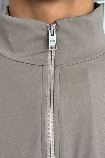 Кофта на молнии Hugo Boss бежевого цвета   
