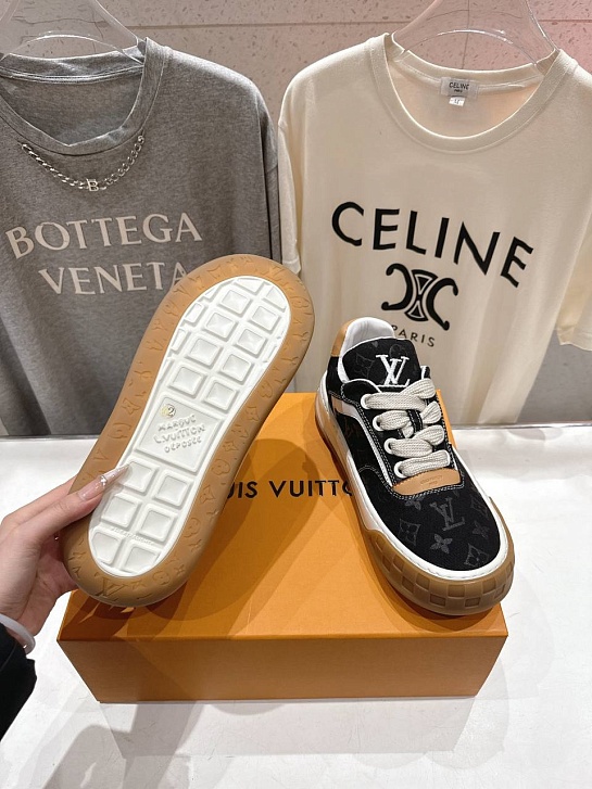 Женские кроссовки Louis Vuitton Tilted premium