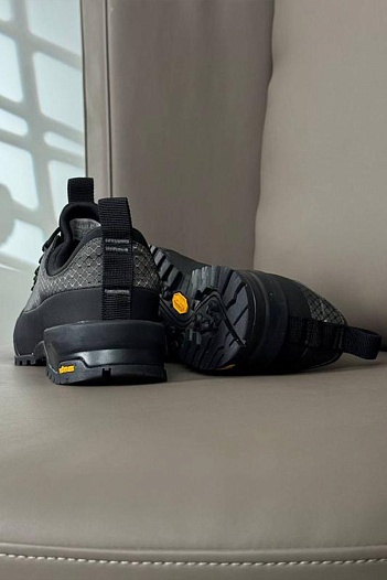 Кроссовки The North Face Glenclyffe Low Gore-Tex - Grey / Black   