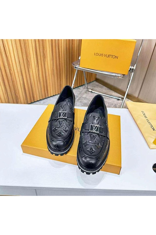 Кожаные ботинки чёрного цвета Louis Vuitton Monogram