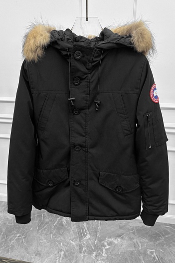 Женская парка Canada Goose чёрного цвета   