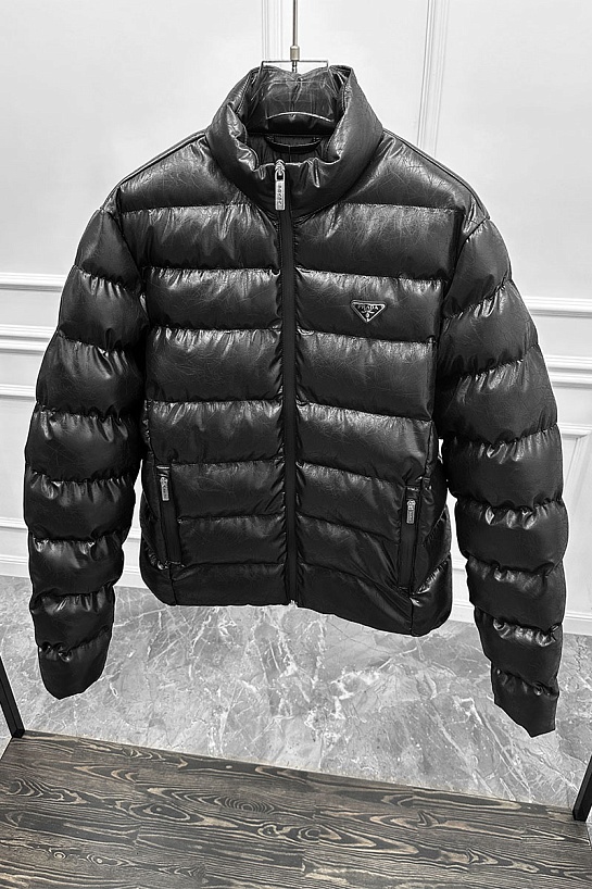 Чёрная куртка Prada Distressed Leather