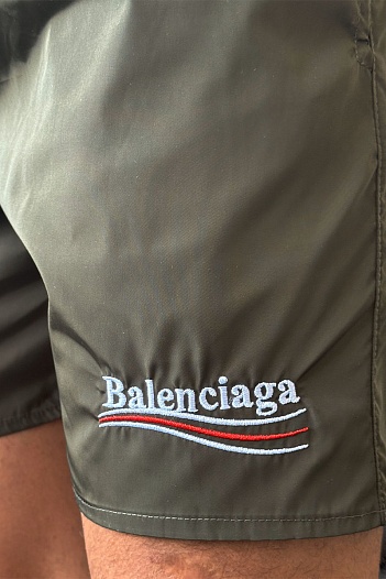 Зелёные шорты Balenciaga Political Campaign logo   
