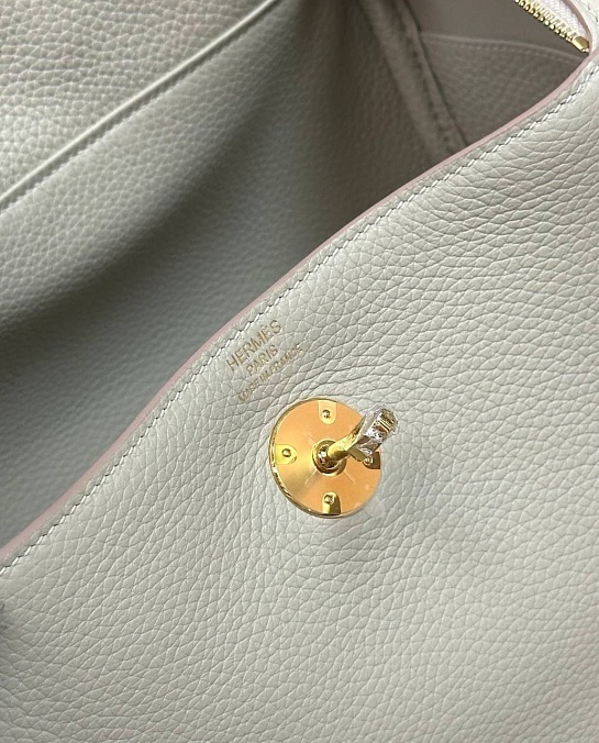 Женская кожаная сумка Hermes Lindy Premium 26x18x13 см - Grey