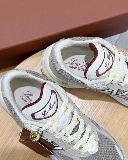 Женские кроссовки New Balance x Loro Piana 990v6 premium   