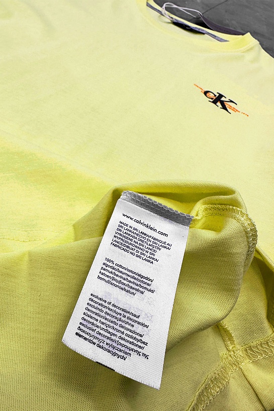 Мужская жёлтая футболка Calvin Klein Urban Graphic