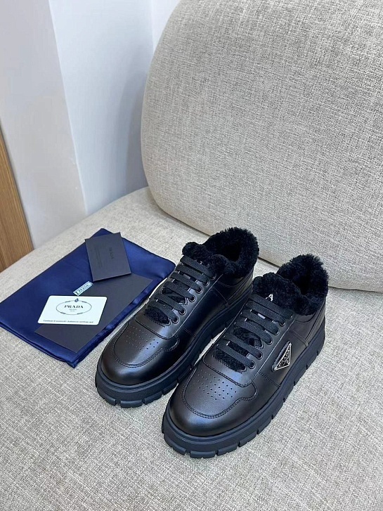 Женские кожаные кроссовки с мехом Prada Premium - Black