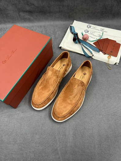 Мужские замшевые лоферы Loro Piana   