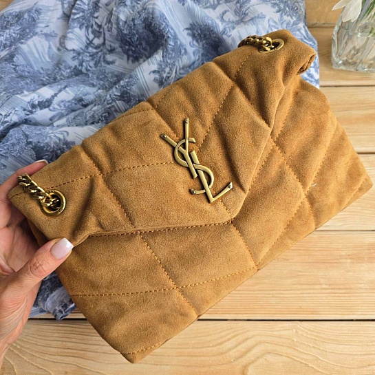 Замшевая сумка Yves Saint Laurent Lou Puffer 30x19 см