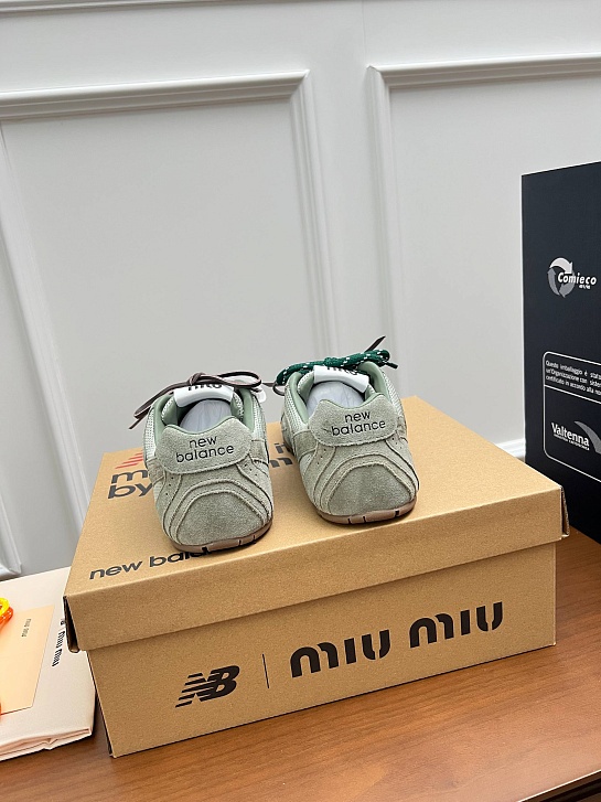 Женские кроссовки New Balance x Miu Miu 530 SL premium