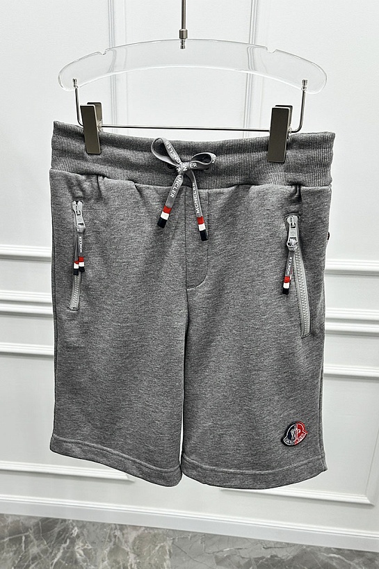 Мужские шорты Moncler серого цвета
