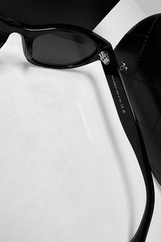Женские солнцезащитные очки Chanel