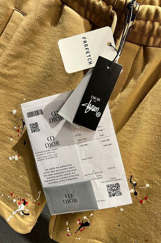 Бежевые мужские шорты Dior embroidered logo Paint Splatter