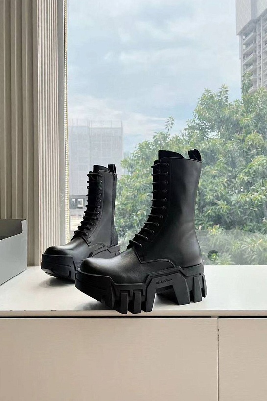 Женские чёрные кожаные ботинки Balenciaga Premium