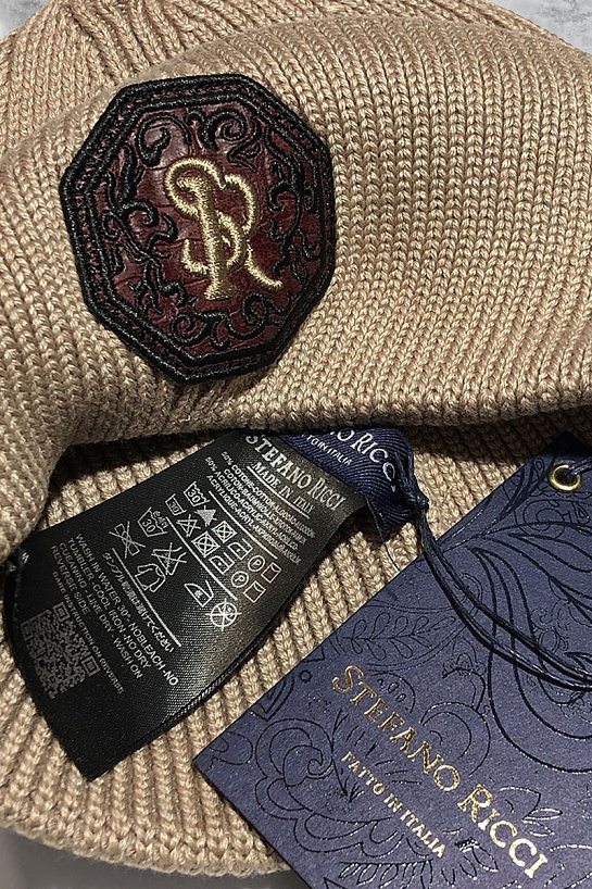 Мужская бежевая шапка Stefano Ricci