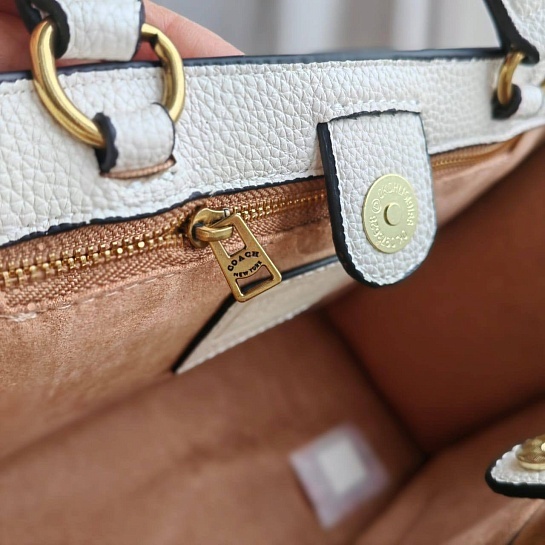 Женская сумка-тоут Coach Dempsey 29x22 см (3 расцветки)