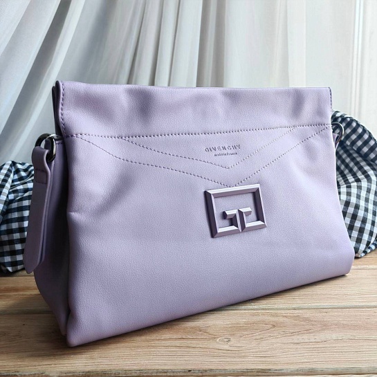 Женская кожаная сумка Givenchy ID93 30x20 см
