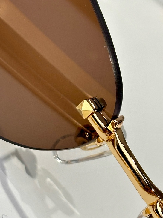 Солнцезащитные очки Cartier