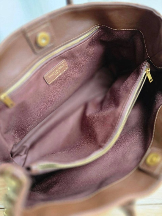 Замшевая сумка Yves Saint Laurent 39x23 см