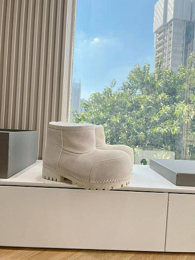 Женские ботинки Balenciaga Alaska Fur Bootie premium - White   