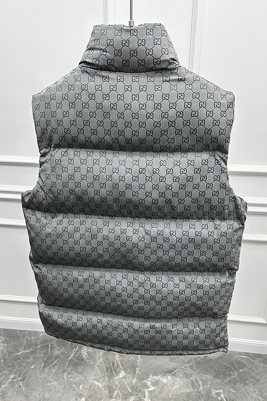 Серый жилет Gucci x The North Face Collaboration logo-embroidered