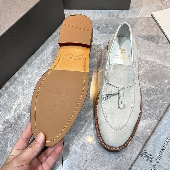 Замшевые лоферы Brunello Cucinelli tassels - Light Grey