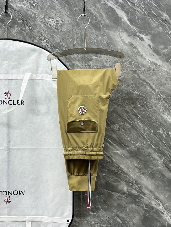 Мужские штаны цвета хаки Moncler Premium