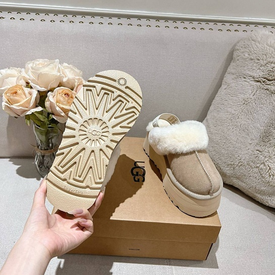 Замшевые женские слиперы с мехом UGG Funkette Platform