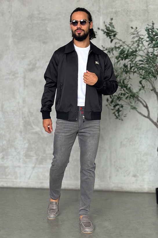 Мужская чёрная куртка Burberry Equestrian Knight