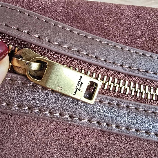Замшевая сумка Yves Saint Laurent 29x18 см