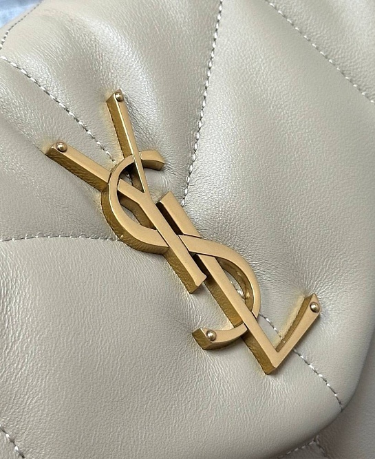 Женская кожаная сумка Yves Saint Laurent Loulou Premium 28x17x9 см - Beige