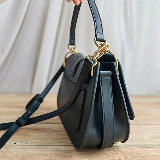 Кожаная сумка Furla Flow Mini 25x18 см