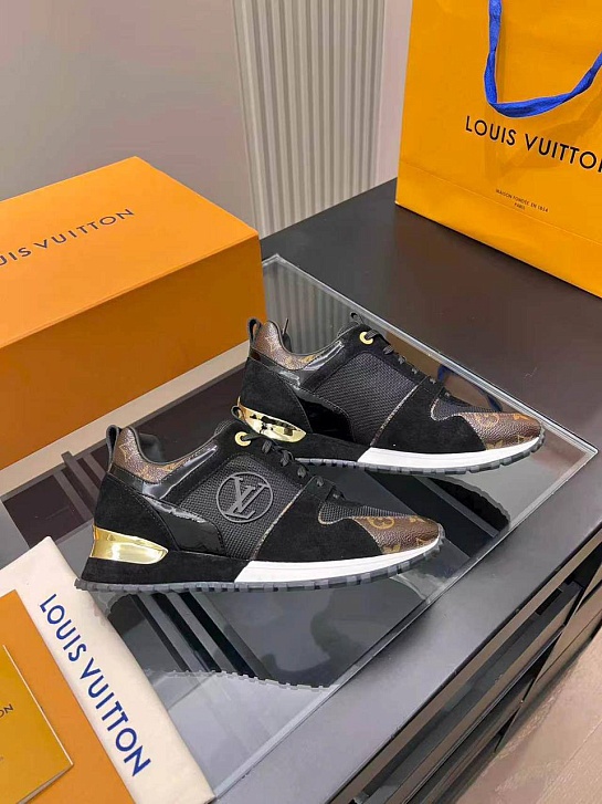 Женские кожаные кроссовки Louis Vuitton Neo Run Away premium
