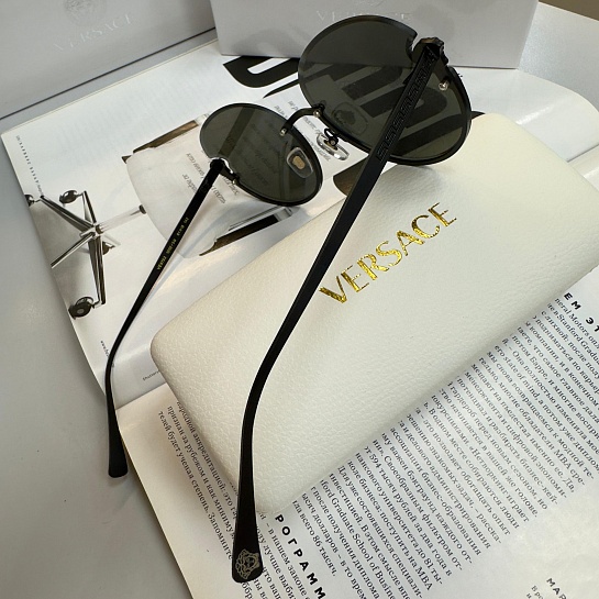 Солнцезащитные очки Versace Glam Medusa